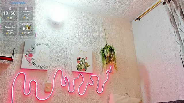 samanthaeliott22 online show from October 2025 01:49:01 AM