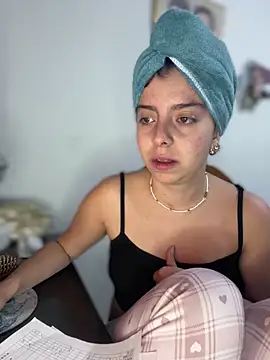 Cloew Marz online show from February 2025 11:26:02 PM