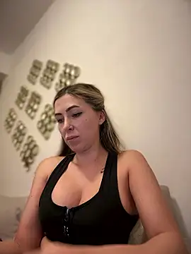 RaquelleDevon online show from January 2026 05:48:02 PM