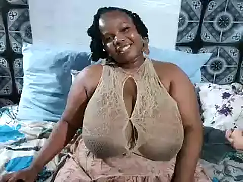 Snapshot of Candiyliciousxx chatting on May 2026 02:45:01 PM Candiyliciousxx online show from May 2026 02:45:01 PM