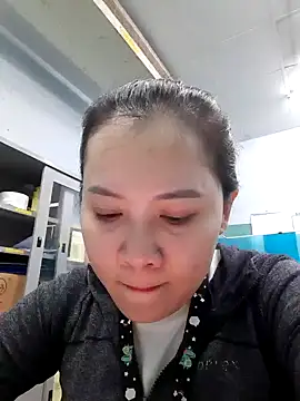 Benlla2802 online show from December 2024 05:42:01 PM