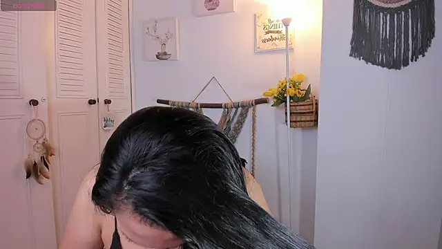 anaruiz  online show from November 2025 02:12:01 AM