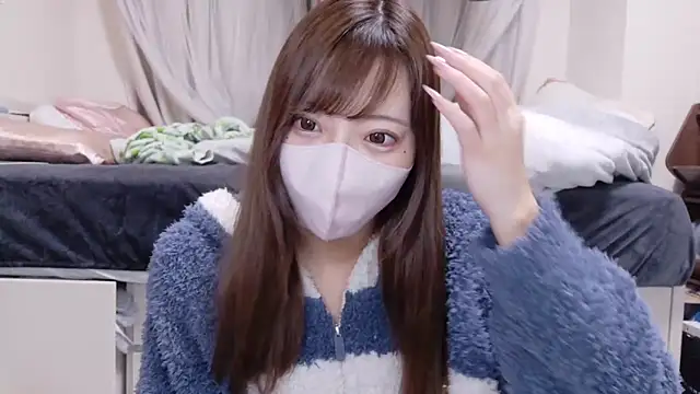 Snapshot of _chanMOMO_ chatting on March 2025 02:56:01 PM chanMOMO online show from March 2025 02:56:01 PM