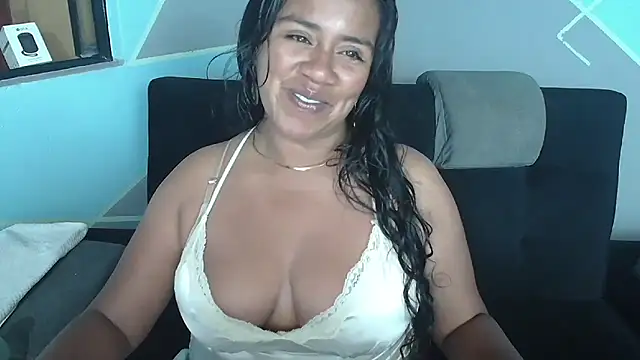 saggil23 online show from April 2026 06:36:01 AM