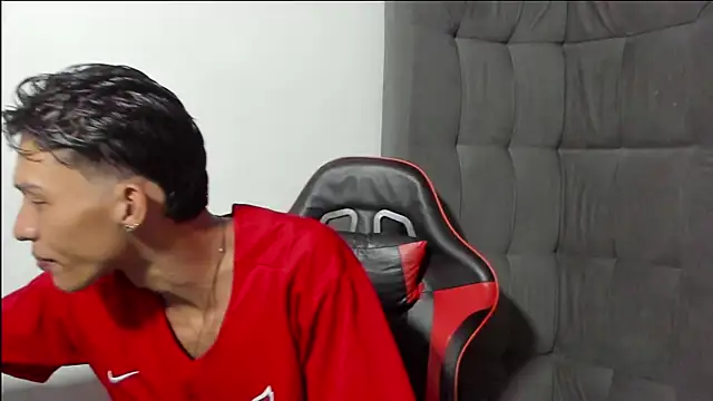 TommyGun 22 online show from February 2026 12:33:02 AM