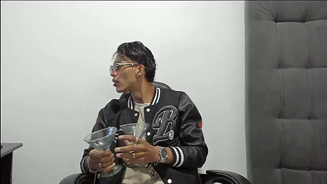 TommyGun 22 online show from March 2026 11:42:01 PM