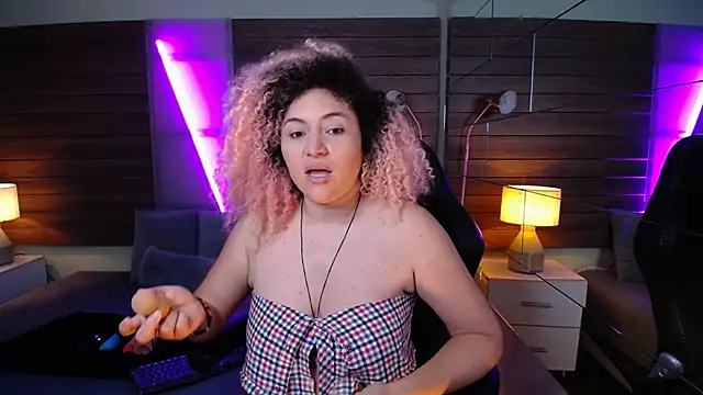 Snapshot of Kateryn_ chatting on January 2025 06:57:02 PM Kateryn online show from January 2025 06:57:02 PM