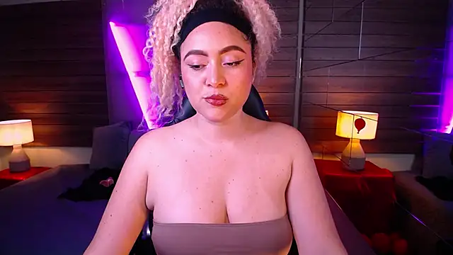 Snapshot of Kateryn_ chatting on March 2025 11:05:02 PM Kateryn online show from March 2025 11:05:02 PM