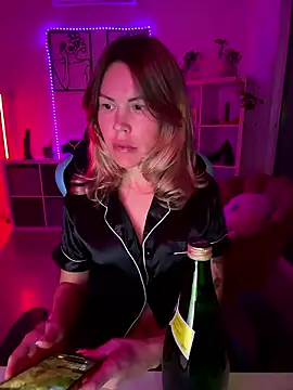 Lara Bergmann online show from January 2026 05:29:02 PM