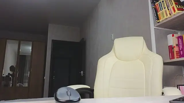 Snapshot of Marietta_Castro chatting on February 2026 04:30:01 PM Marietta Castro online show from February 2026 04:30:01 PM