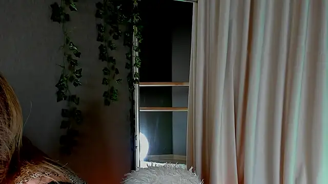 AnnLevine online show from January 2025 06:06:02 AM