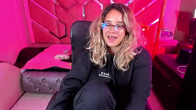 Olivia Fox69 online show from October 2025 02:54:01 AM