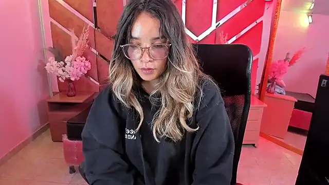 Olivia Fox69 online show from July 2026 04:17:02 AM