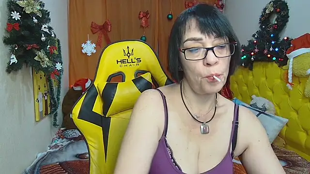 Snapshot of SandraHormas chatting on January 2025 07:37:01 AM SandraHormas online show from January 2025 07:37:01 AM