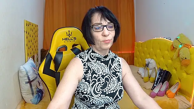 Snapshot of SandraHormas chatting on January 2025 02:00:01 PM SandraHormas online show from January 2025 02:00:01 PM