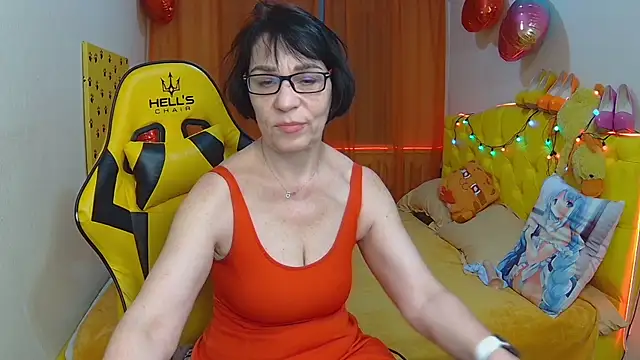 Snapshot of SandraHormas chatting on March 2025 05:17:02 PM SandraHormas online show from March 2025 05:17:02 PM