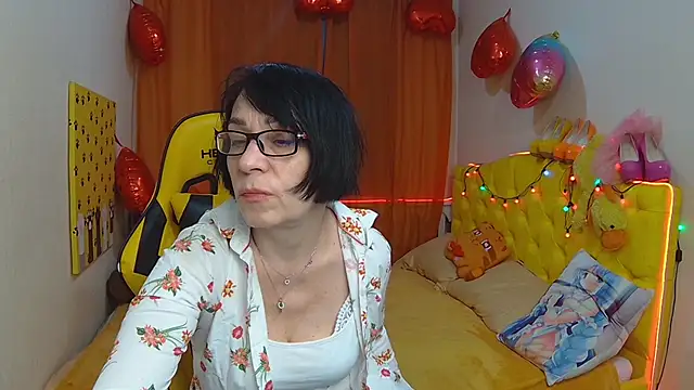 Snapshot of SandraHormas chatting on March 2025 08:09:02 AM SandraHormas online show from March 2025 08:09:02 AM