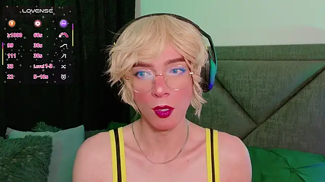 Snapshot of Sammy_Russell chatting on September 2025 08:05:01 AM Sammy Russell online show from September 2025 08:05:01 AM