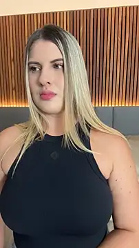 EmiilyAdams  online show from April 2026 11:09:01 PM