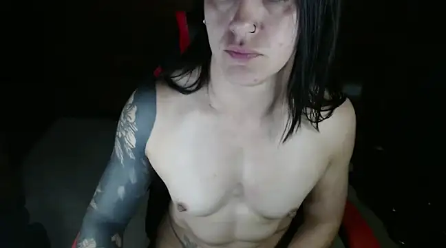 Snapshot of dannafitness chatting on December 2024 10:53:01 PM dannafitness online show from December 2024 10:53:01 PM