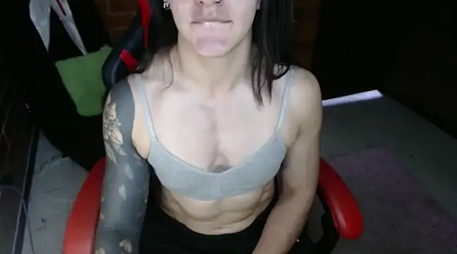 Snapshot of dannafitness chatting on January 2025 07:31:01 PM dannafitness online show from January 2025 07:31:01 PM
