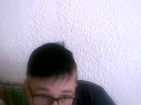 bisexualboy05 online show from September 2025 10:16:02 AM