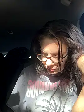 BeautifulMesss online show from October 2025 03:33:02 PM