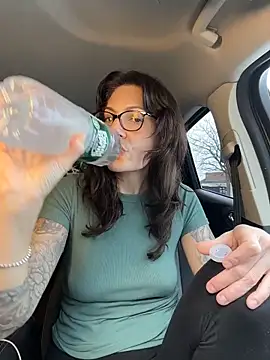 BeautifulMesss online show from March 2026 04:43:01 PM