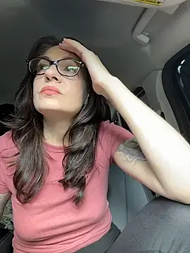 BeautifulMesss online show from April 2026 03:02:02 PM