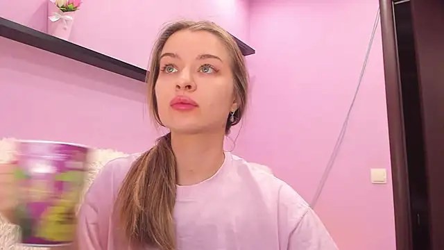 MalloryWest online show from March 2026 03:59:01 PM