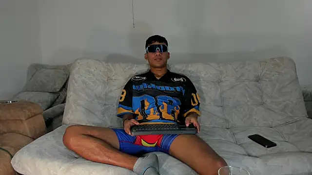 Backsex boy online show from May 2026 09:00:01 PM