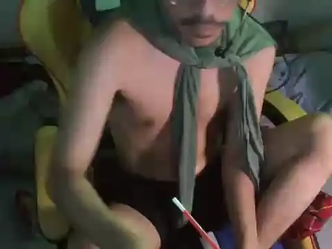 cloudyth1994 online show from December 2024 07:20:01 PM