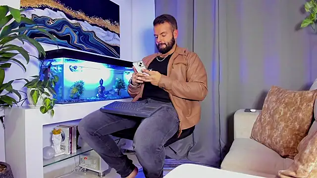 Johnnygrayson1 online show from January 2025 11:14:02 PM