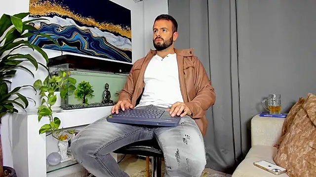 Johnnygrayson1 online show from February 2025 12:14:01 AM