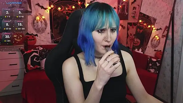 little Elika online show from October 2025 09:38:01 PM