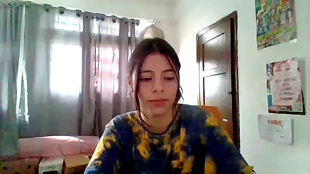 Sasha Petitte online show from February 2025 01:33:02 PM