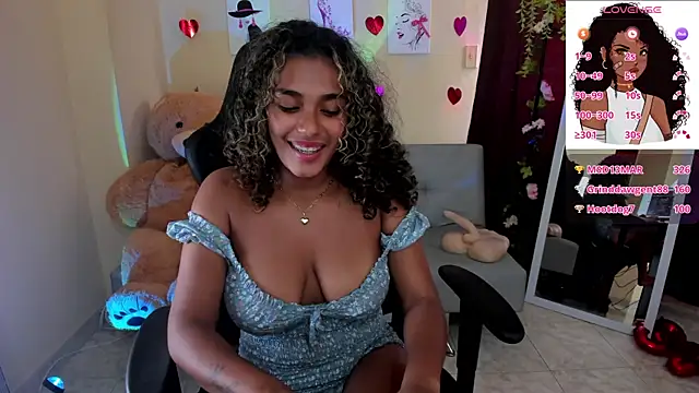 aleja montiel   online show from March 2025 07:05:02 PM