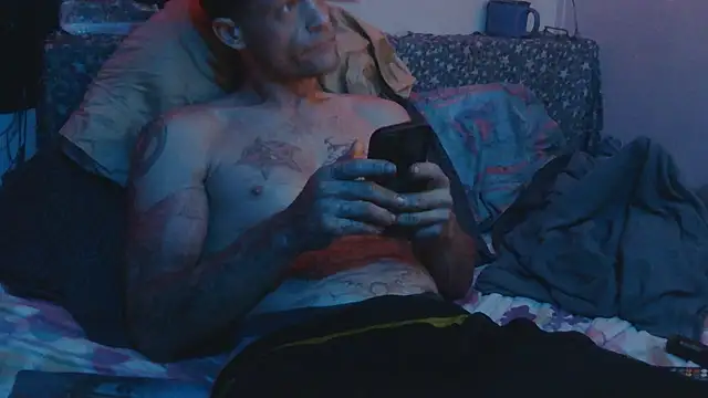 Snapshot of TheOneYouLove69 chatting on November 2025 08:18:01 PM TheOneYouLove69 online show from November 2025 08:18:01 PM