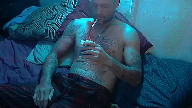 Snapshot of TheOneYouLove69 chatting on February 2026 03:04:01 AM TheOneYouLove69 online show from February 2026 03:04:01 AM