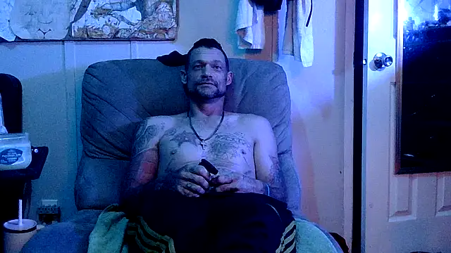 Snapshot of TheOneYouLove69 chatting on March 2026 05:24:02 AM TheOneYouLove69 online show from March 2026 05:24:02 AM