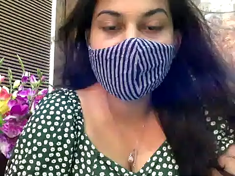 Snapshot of HaaniKaur chatting on March 2025 07:58:02 AM HaaniKaur online show from March 2025 07:58:02 AM