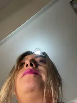 xLadyScarlettx online show from February 2025 03:12:02 AM