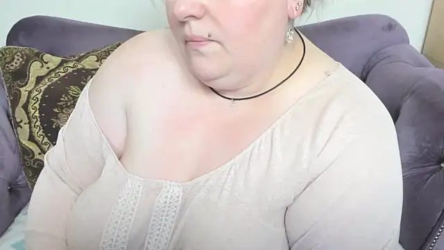 fashiona online show from October 2025 09:42:02 PM