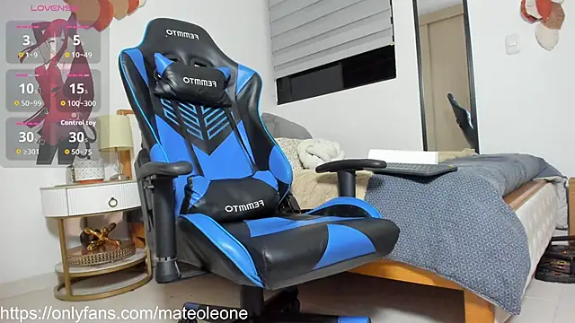 Snapshot of mateoleonee chatting on April 2026 02:51:02 AM mateoleonee online show from April 2026 02:51:02 AM