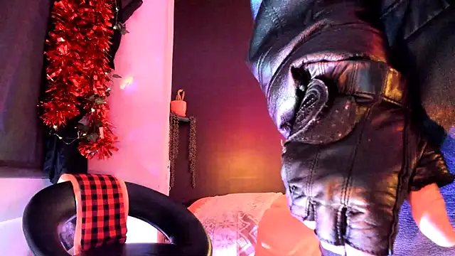 leatherz69 online show from February 2025 01:52:01 AM