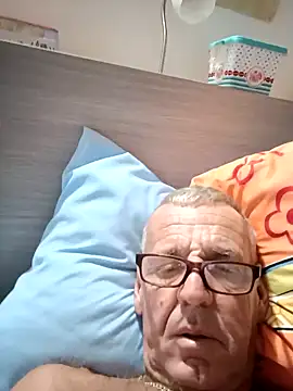 Snapshot of Freddy1962 chatting on December 2024 08:48:01 PM Freddy1962 online show from December 2024 08:48:01 PM