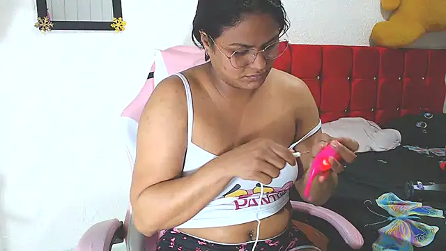 SweetAlmaa online show from January 2025 09:34:01 AM