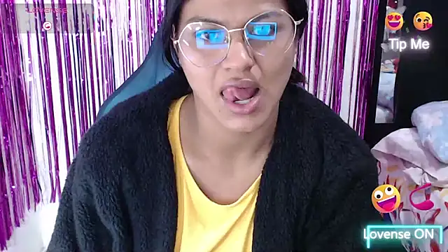 SweetAlmaa online show from March 2026 10:19:02 AM