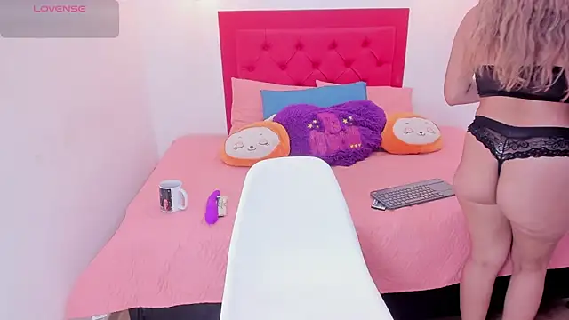 Ema Stone65 online show from December 2024 07:55:01 PM