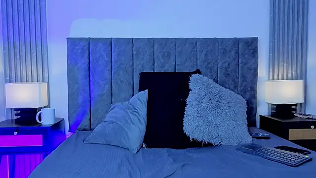 Ema Stone65 online show from September 2025 08:47:01 PM